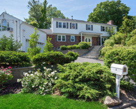 4 Romar Avenue