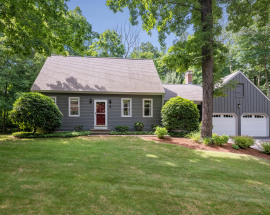 8 Hickory Hill Drive