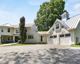 129 Banks Place