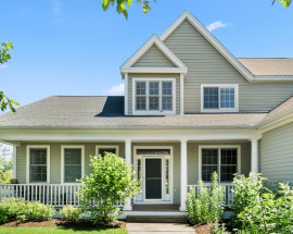 11 Fairwynds Dr