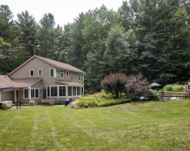 8 Muddy Brook Cir