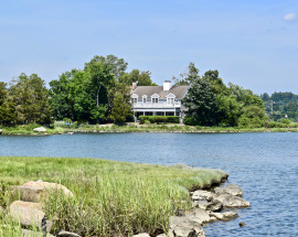 30 Edgewater Hillside