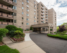 143 Hoyt Street #4D