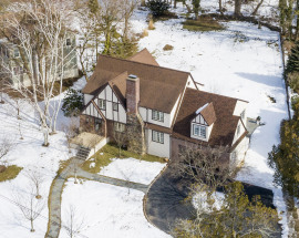 85 Valley Road