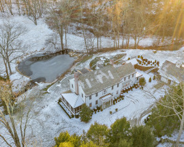 91 Upper Hook Road