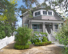 1563 Fairfield Beach Road