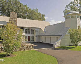 17 Ravenglass Drive