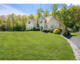 23 Nature Ln