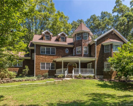 17 Laurel Hill Road