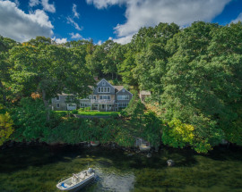 50 Crosstrees Hill Rd