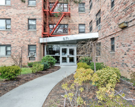 671 Bronx River Road #1E