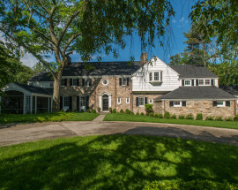 1102 Oenoke Ridge