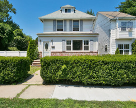 220 Soundview Avenue