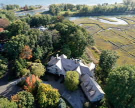 15 Beachside Common