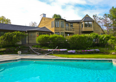 27 Townhouse Hill Rd